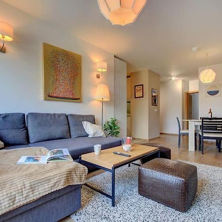 Spacious Home Office With Secure Garage In Sofia Exterior photo
